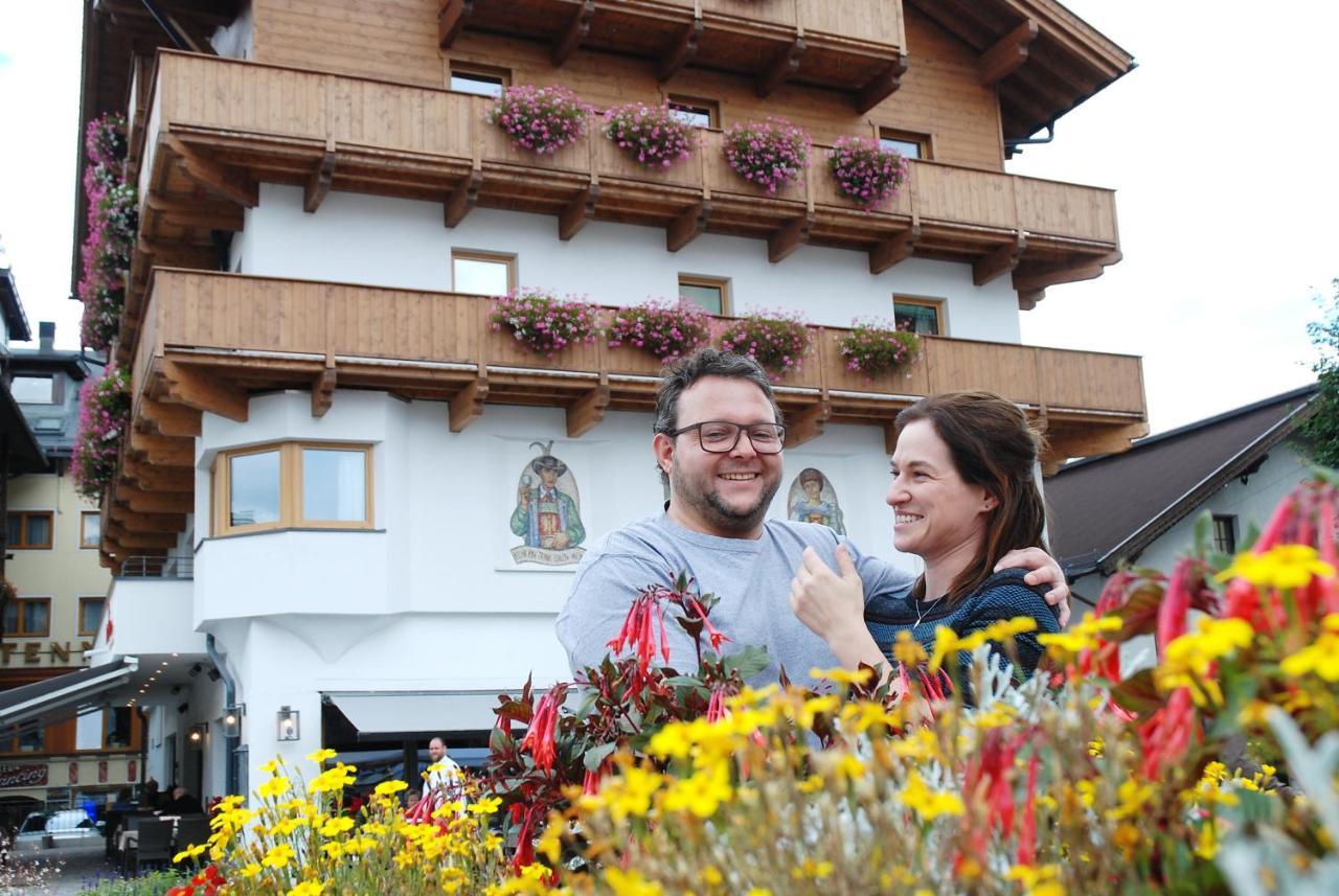 Tiroler Weinstube Aparthotel Seefeld in Tirol Bagian luar foto