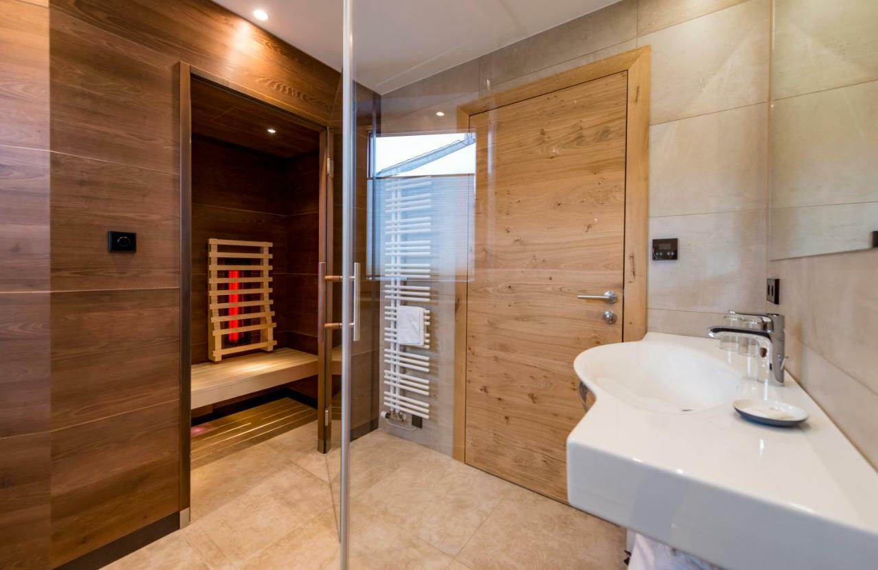 Tiroler Weinstube Aparthotel Seefeld in Tirol Bagian luar foto